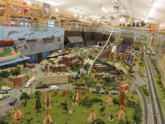 Hartmann Model Railroad Toy Museum
